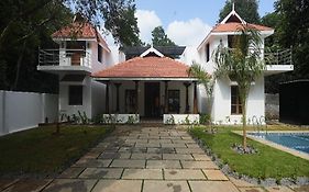 Courtyard Castle Heritage Resort